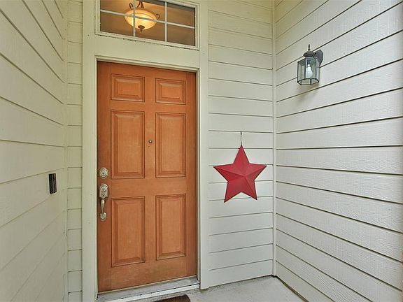 5th image of 16835 Shoal Park Dr