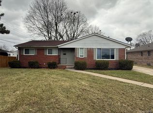 2501 King Rd, Trenton, MI 48183