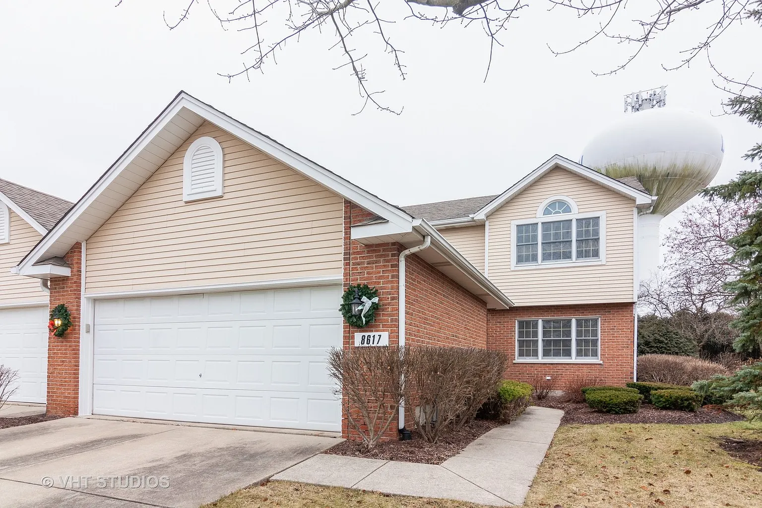 8617 Pearson Dr photo 1