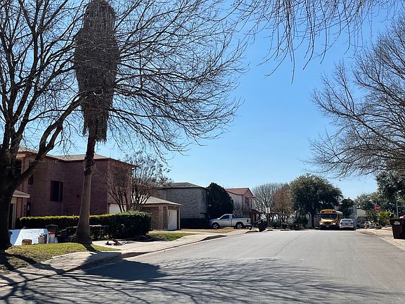 4th image of 9870 Misty Plain Dr
