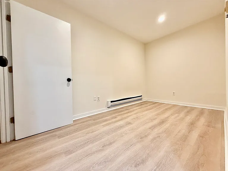 452 Park Dr #C — Photo 6