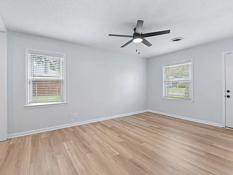 111 Lori Streetprattville — Photo 13