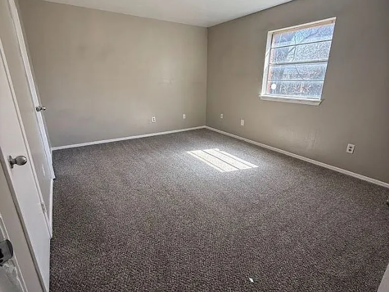 3024 Hillside Dr — Photo 22