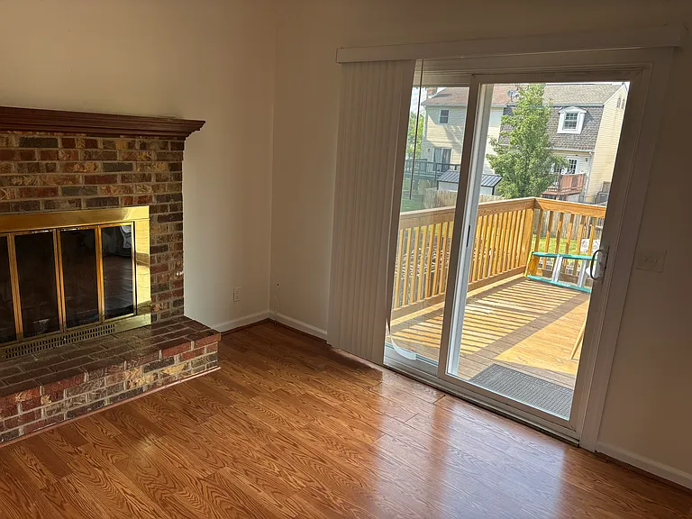 428 E Washington St #428 — Photo 2