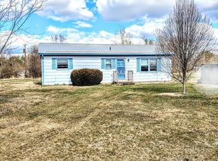60 Thomas Dr, Lyndhurst, VA 22952