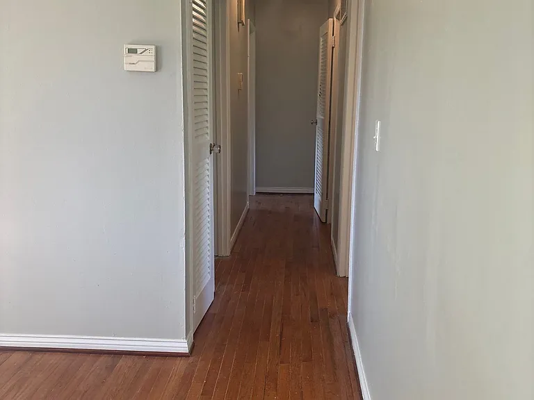 4209 Narcissus Dr — Photo 3