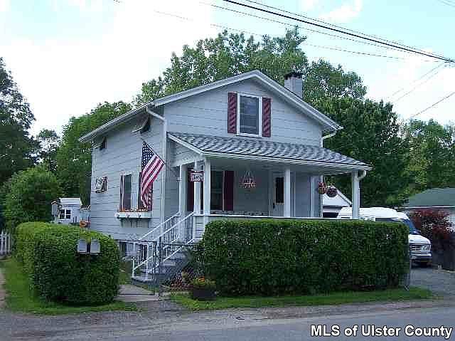 1st image of 27 Hugenot Street