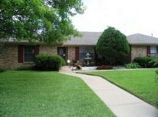 1507 Flamingo Dr, Arlington, TX 76012