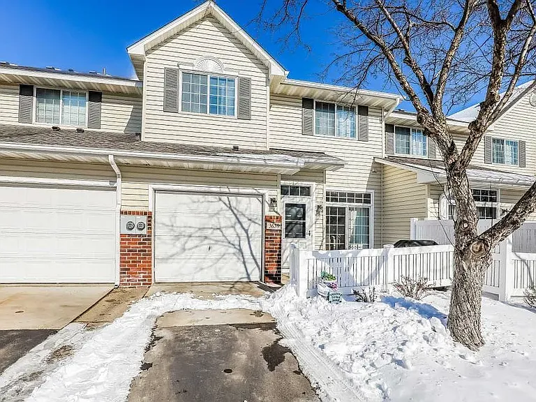 3639 Vermilion Ct N — Photo 17