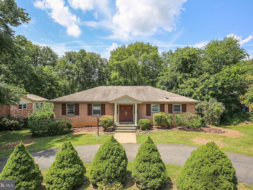 1st image of 4528 Braeburn Dr