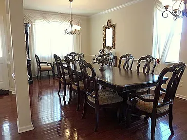405 Garden Square Ln — Photo 5