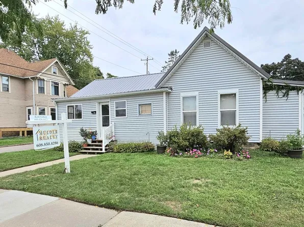 610 Ash Street, Baraboo, WI 53913