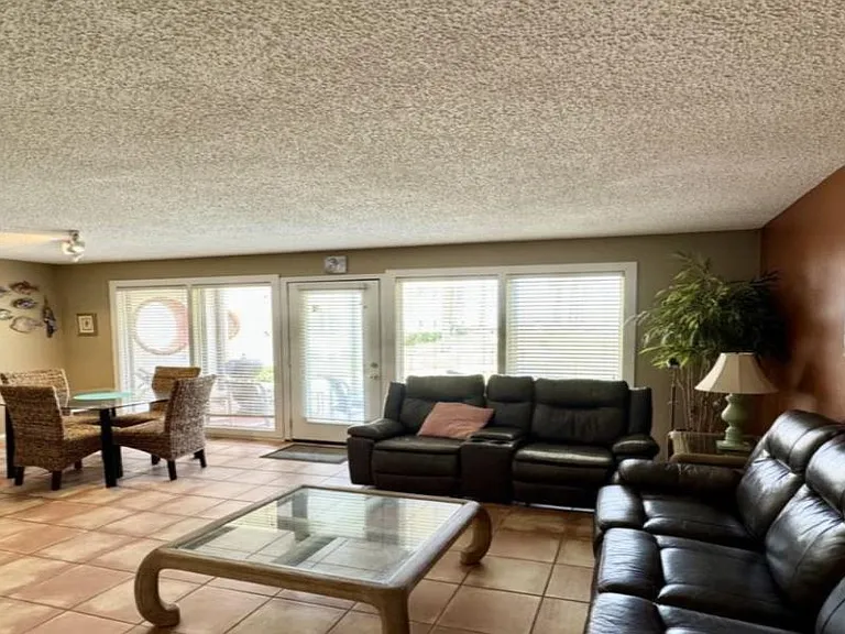 1912 Gulf Blvd #109 — Photo 7