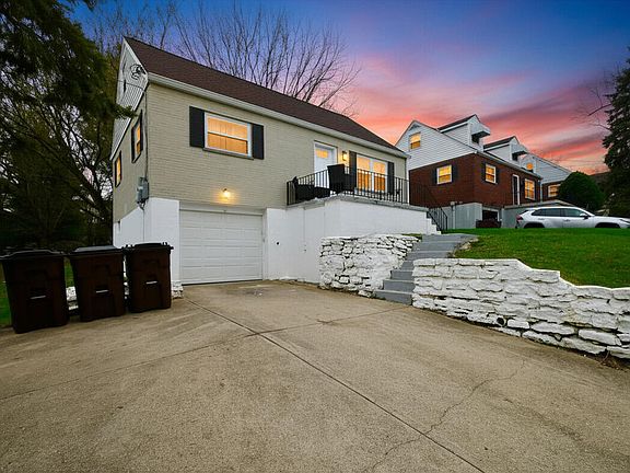 3rd image of 20 Ridge View Ave