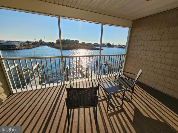106 Waters Edge Edge #106E, Crisfield, MD 21817