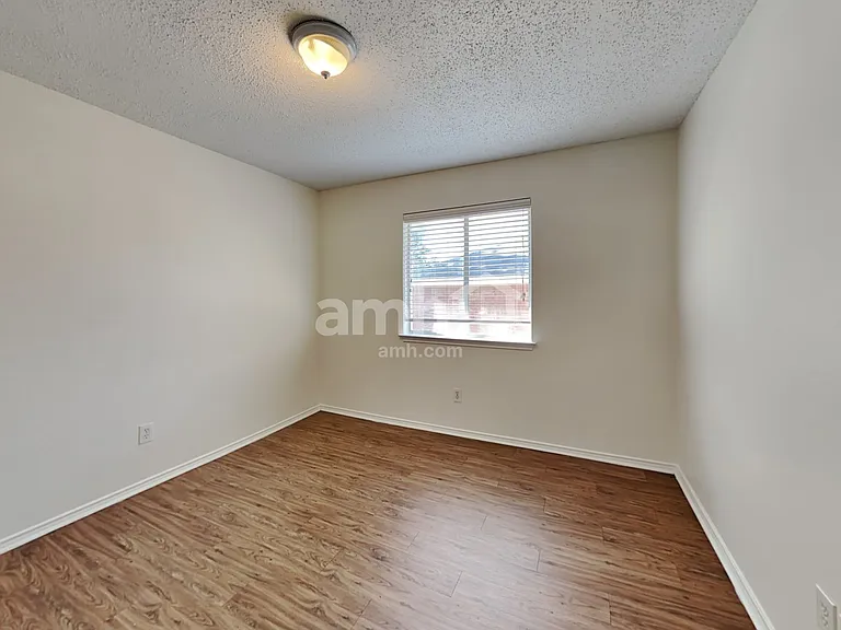 1020 Chelsea Ln — Photo 20