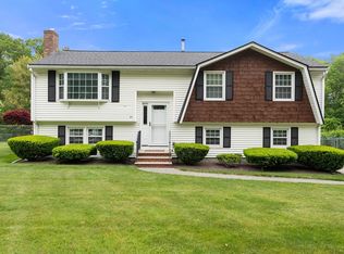 55 Glen Rd, Wilmington, MA 01887
