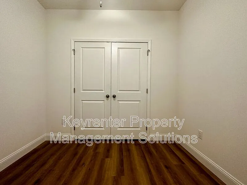 2 bed, 2.5 bath, 910 sqft, $1,495 — Photo 3