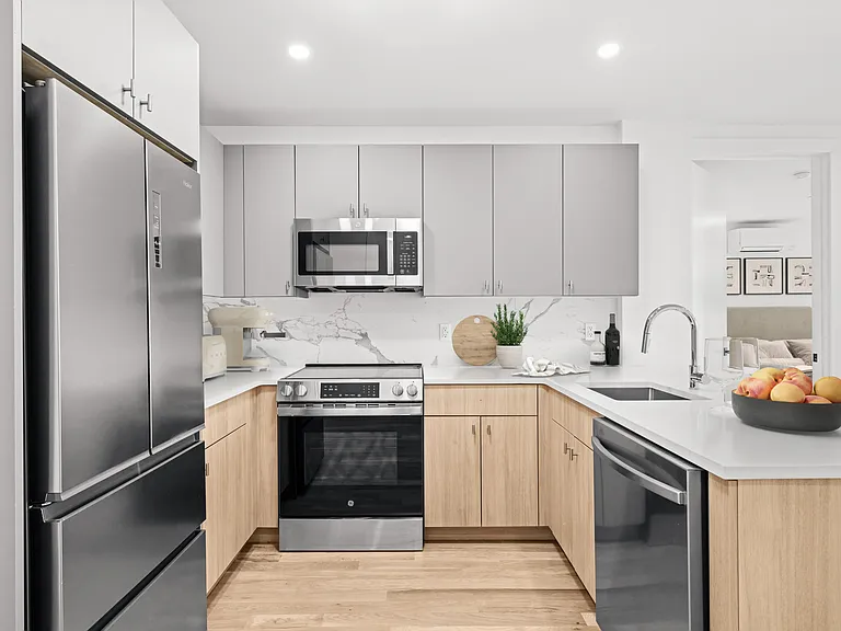 1233 Eastern Pkwy #3F — Photo 1