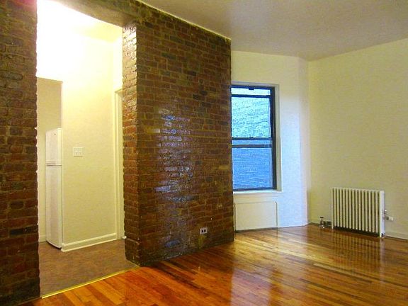 4th image of 200 E 28th St APT 4A