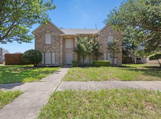 6301 Waterview Dr, Rowlett, TX 75089