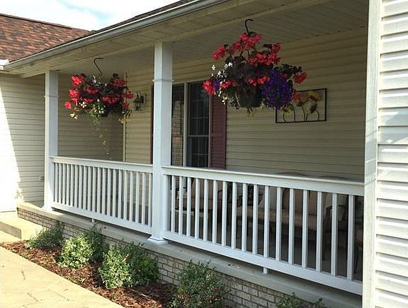 2nd image of 1215 Mary Dr