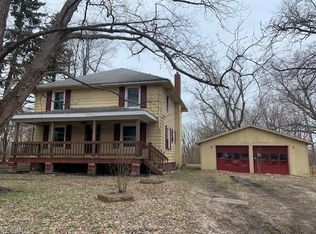 2781 E Center St, Conneaut, OH 44030