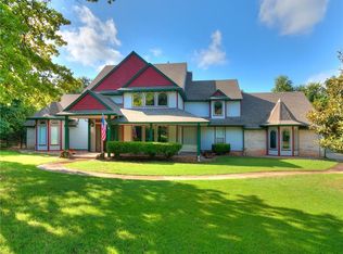 2504 Southbend Rd, Edmond, OK 73034