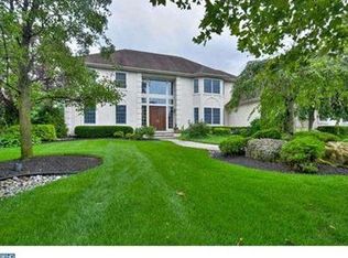 3 Cameo Ct, Cherry Hill, NJ 08003
