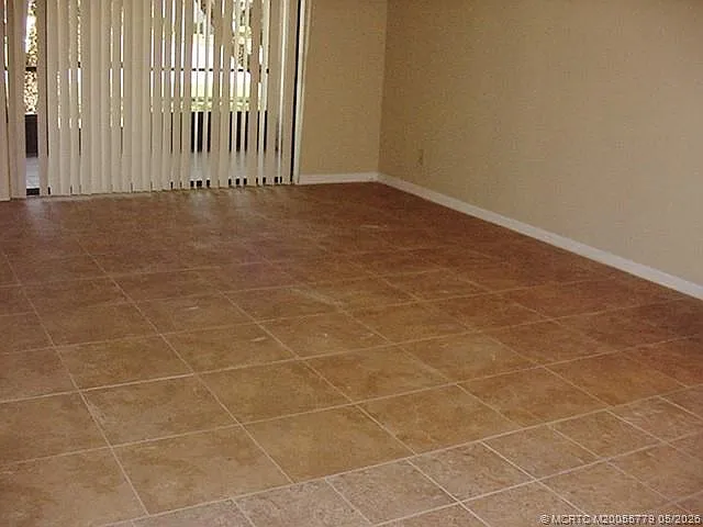 1290 SE Parkview Pl #A2 — Photo 9
