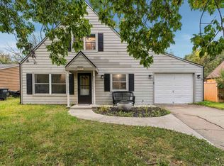 2137 Halls Lndg, Manhattan, KS 66502