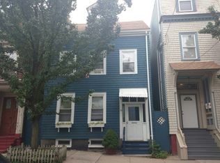 15 Mercer St, South Boston, MA 02127