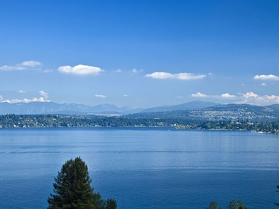 Lake Wash and mtn views