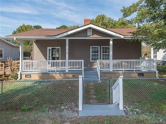 1st image of 28 Park Dr