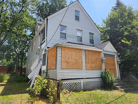 5th image of 2999 E 61st St