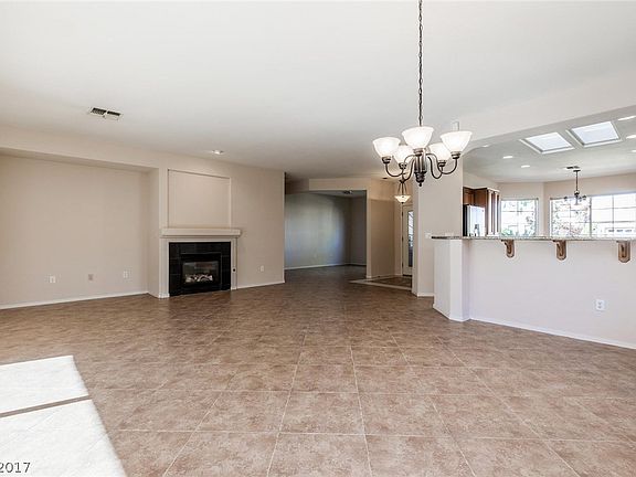 5th image of 2569 N Forest City Dr