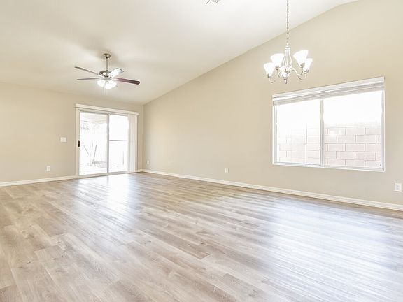 4th image of 15345 W Laurel Ln