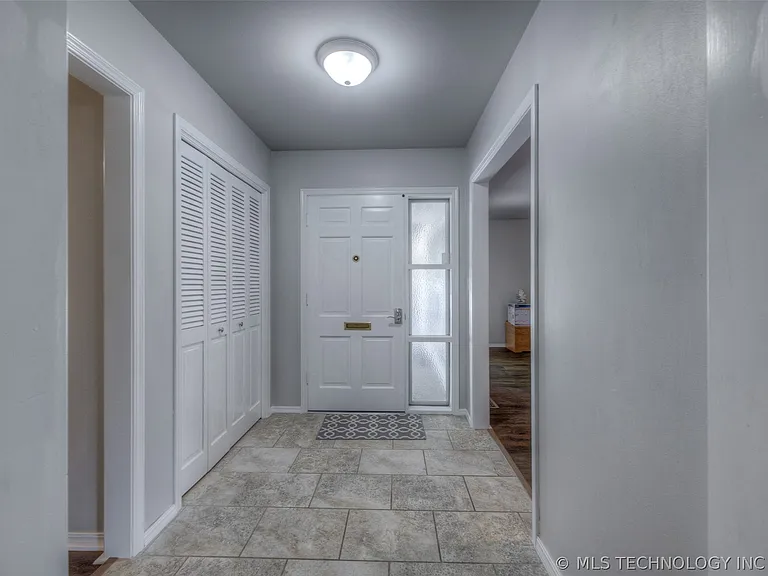 6712 E 51st Pl — Photo 3