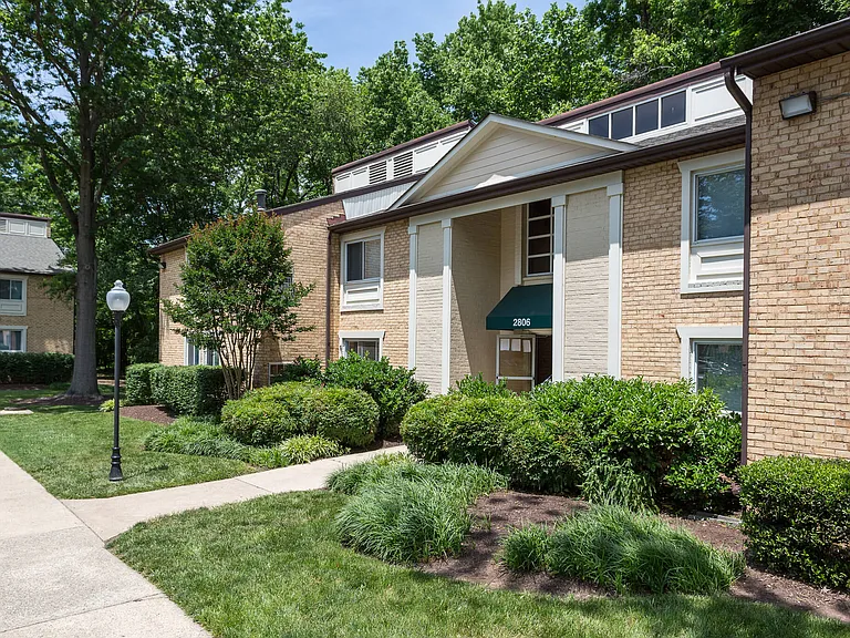Potomac Ridge Apartments — Photo 10