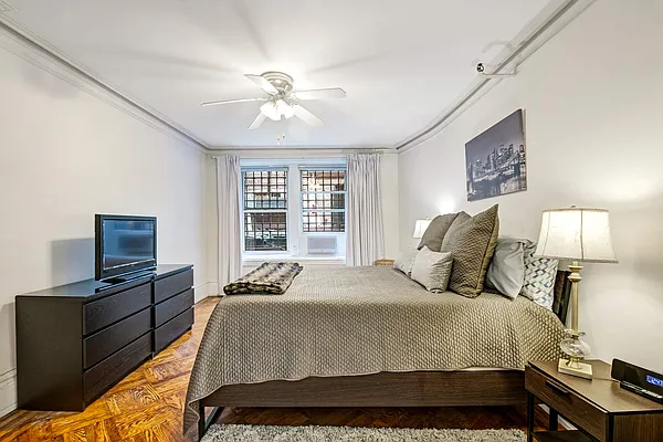 Rented by Susan Finkel, LREB | media 6