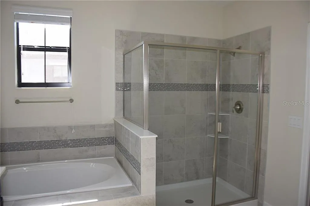 Building Photo - 11030 Whistling Pine Way #1