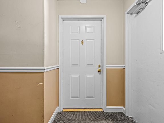 5th image of 380 Timber Ridge Dr Unit 11