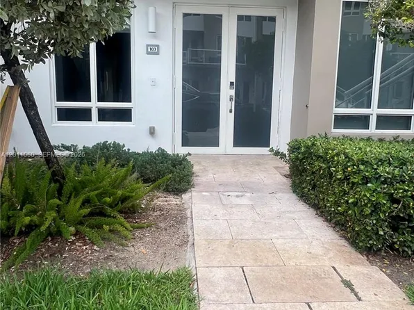 10245 NW 63rd Ter APT 103, Doral, FL 33178