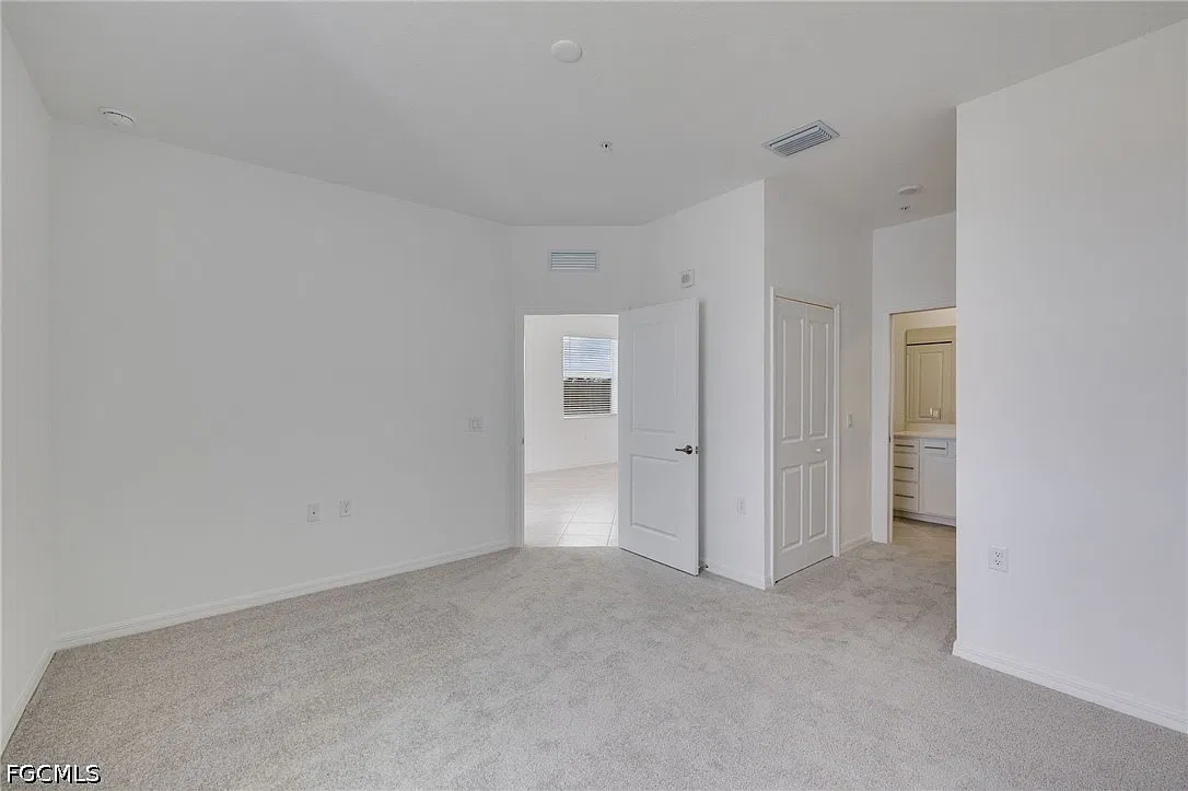 3 bed, 2.0 bath, 1301 sqft, $1,850 — Photo 2