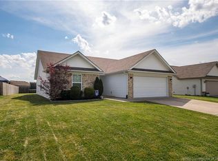 12103 Lumberfield Ln, Sellersburg, IN 47172