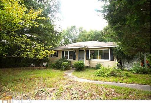 2nd image of 1230 Lakeview Dr NW