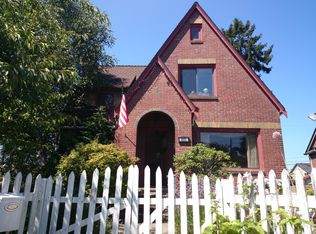 3925 42nd Ave SW, Seattle, WA 98116