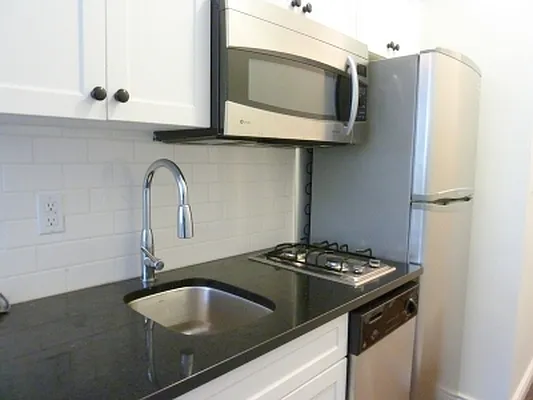 Rented by Citi Habitats | media 8