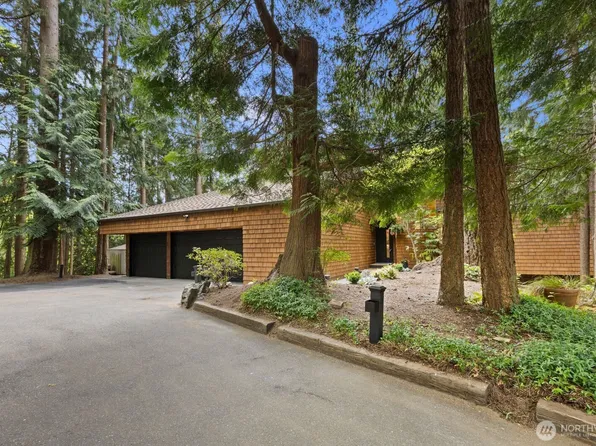 11730 Clearview Dr, Edmonds, WA 98026