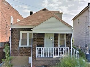 1419 Grant St, Braddock, PA 15104